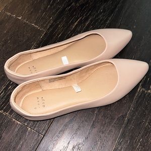 Nude flats